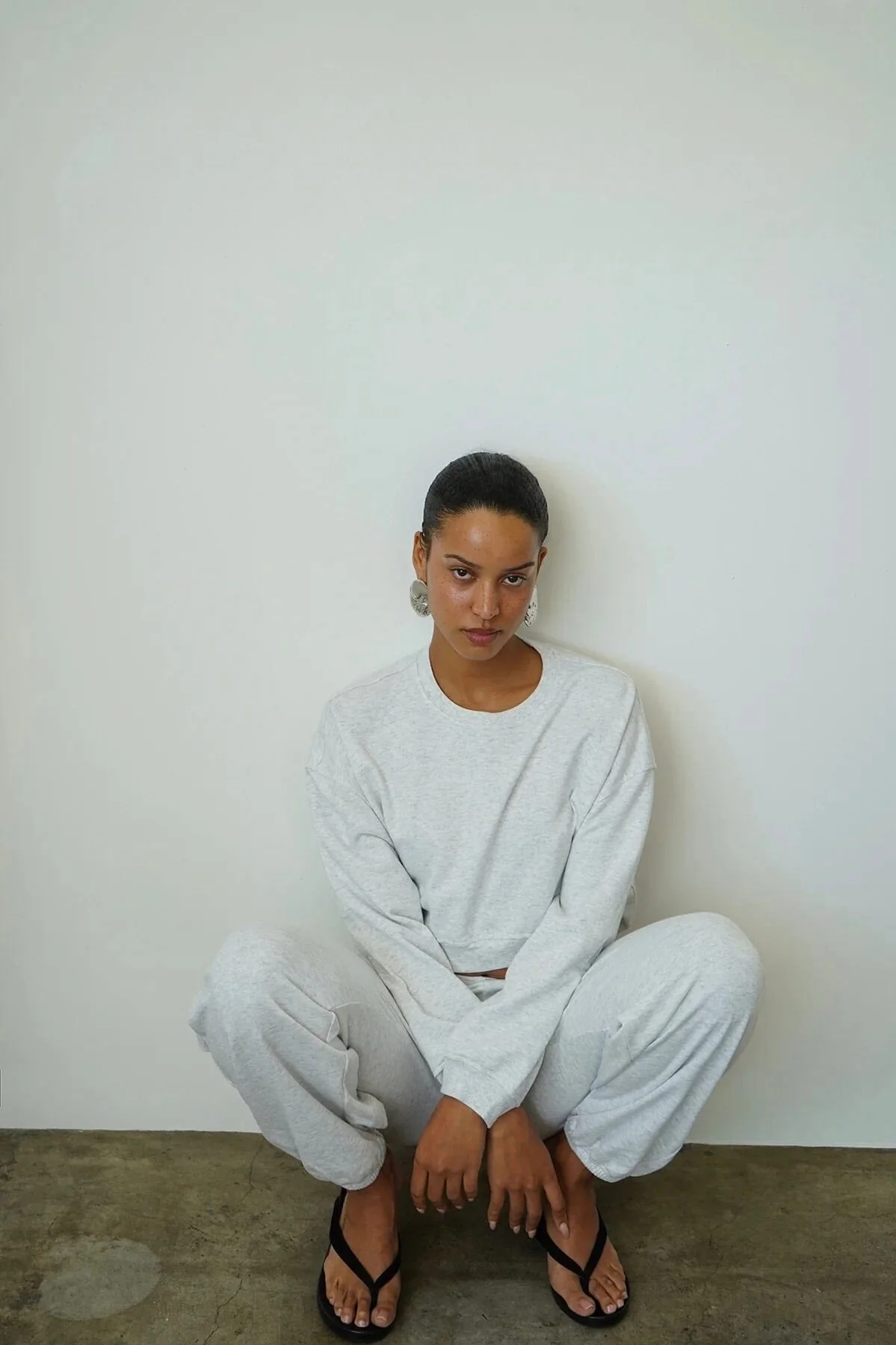 LNA | Summer Cropped Sweatshirt - Light Ash Heather Gray - Image 4