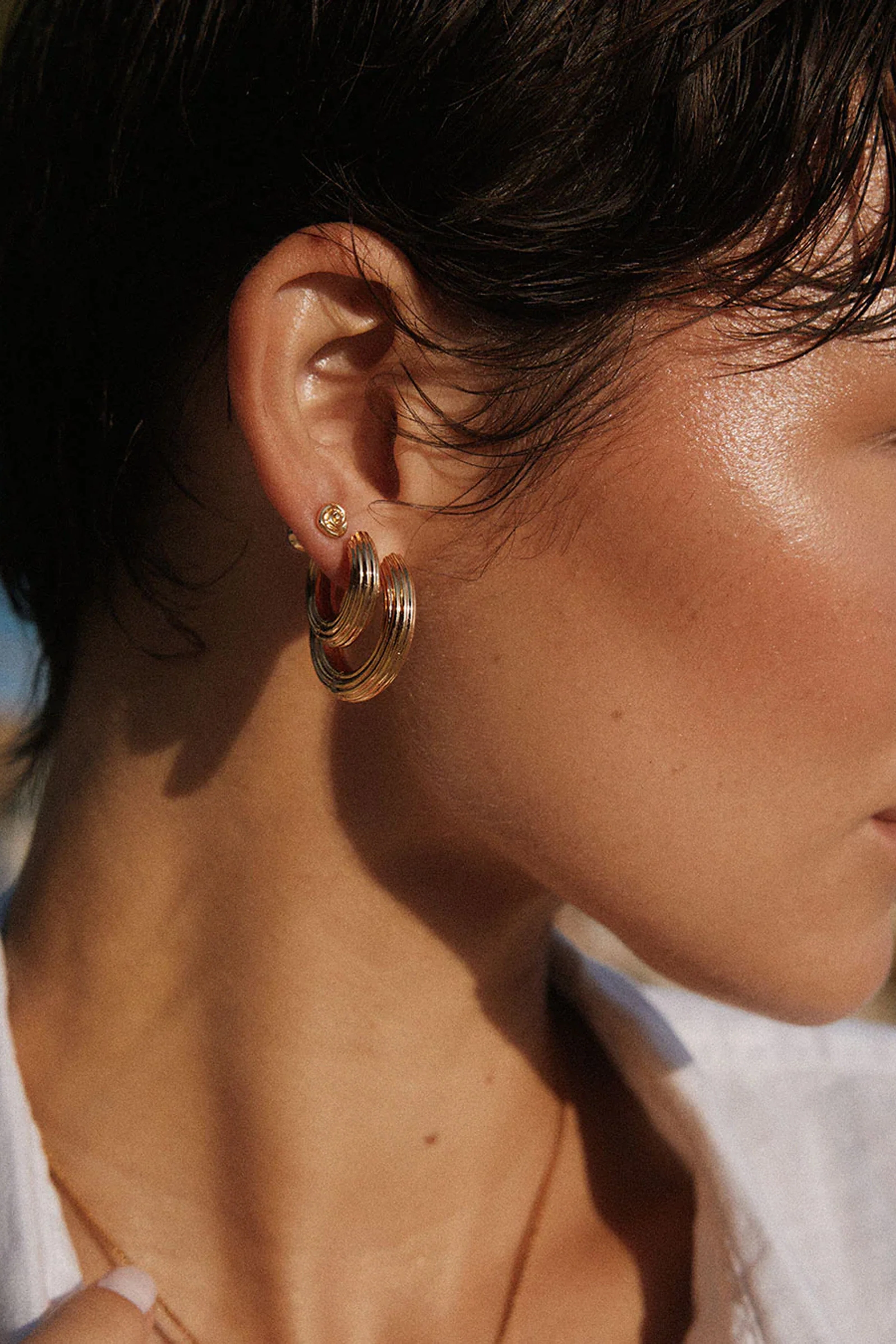 LUV AJ | The Ridged Amalfi Hinge Hoops - Image 2
